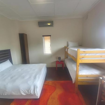 Kzn Park View Guest House ダーバン エクステリア 写真