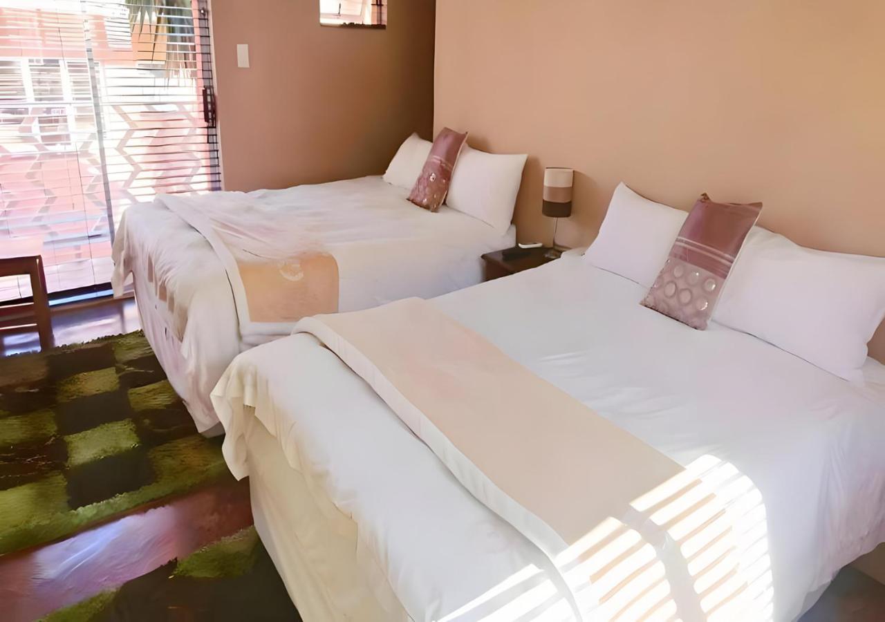 Kzn Park View Guest House ダーバン エクステリア 写真