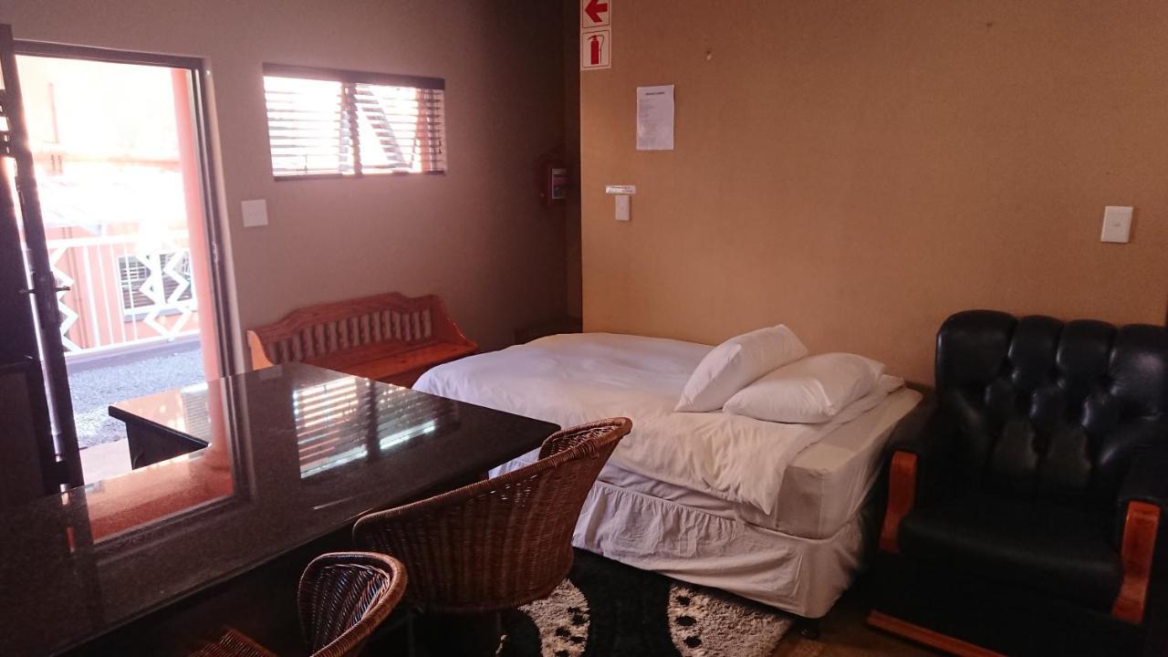 Kzn Park View Guest House ダーバン エクステリア 写真